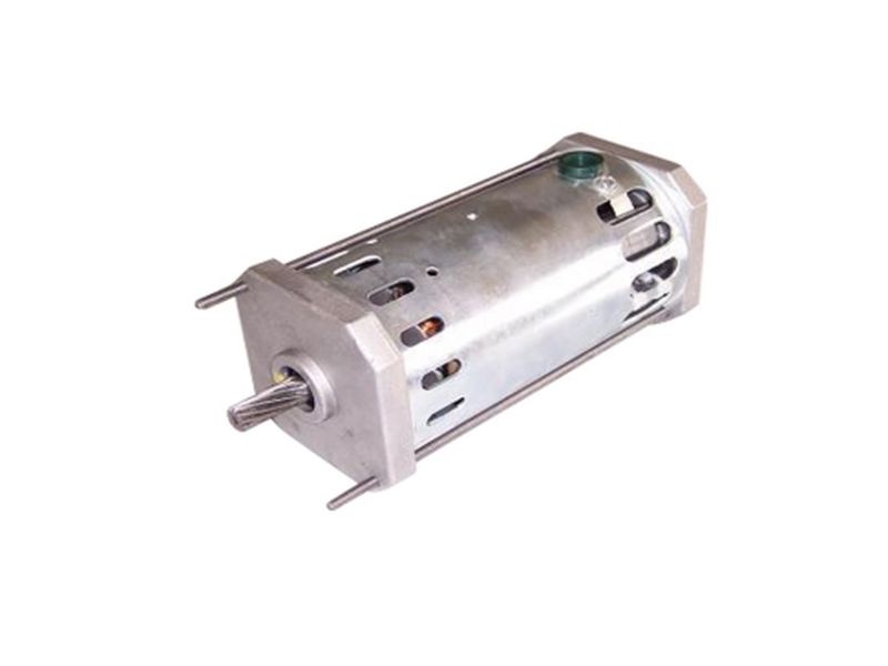UNIVERSAL MOTOR
